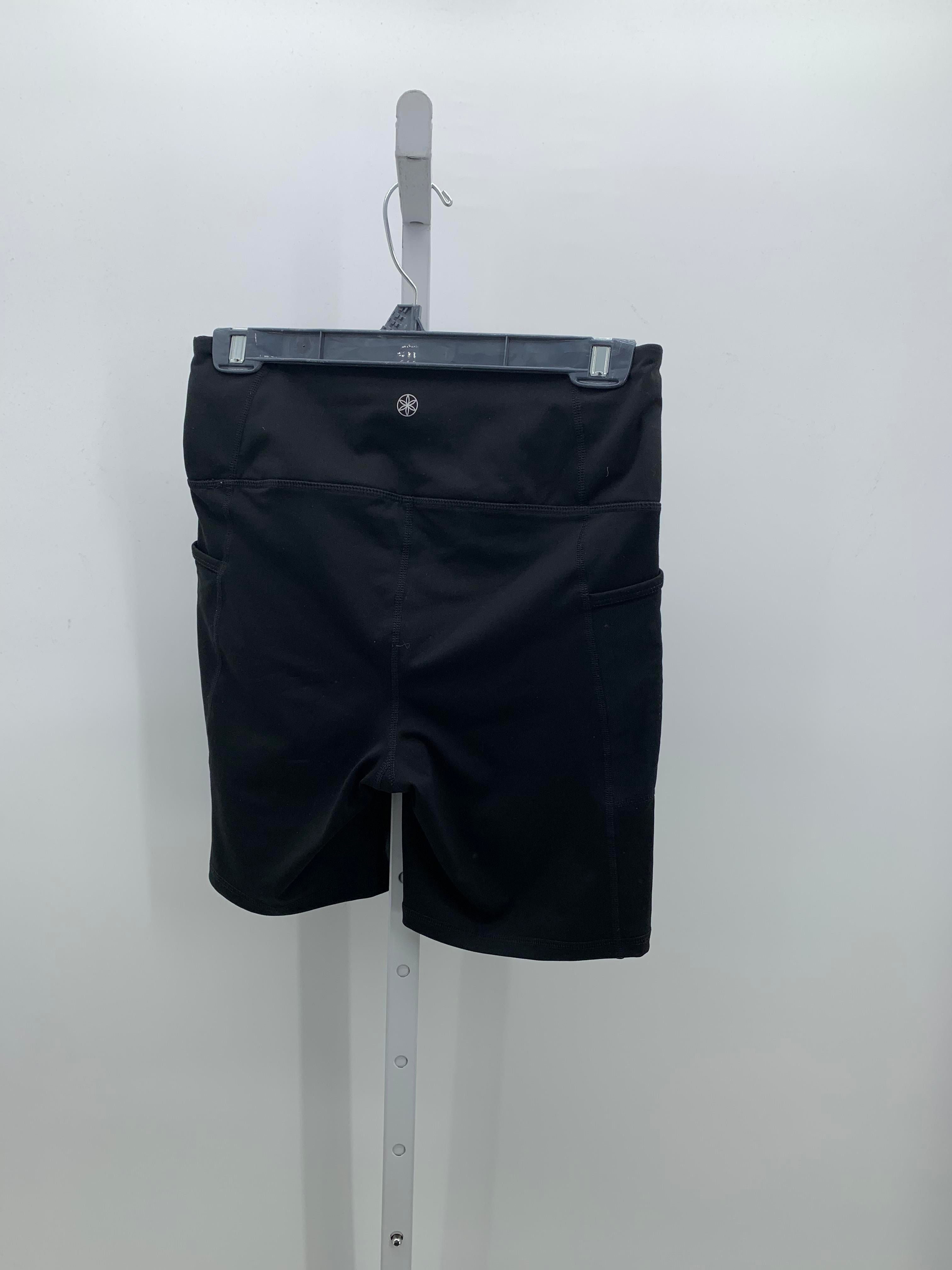 GAIAM Size Medium Misses Shorts