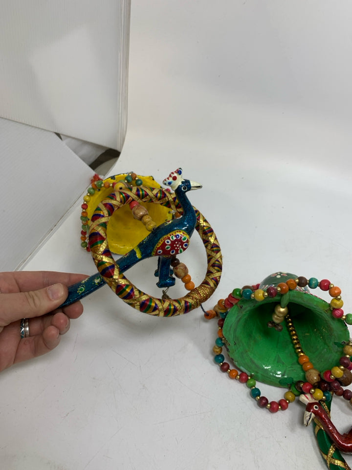 ABSTRACT/COLORFUL BELLS ANIMALS HANGING  GARLAND.