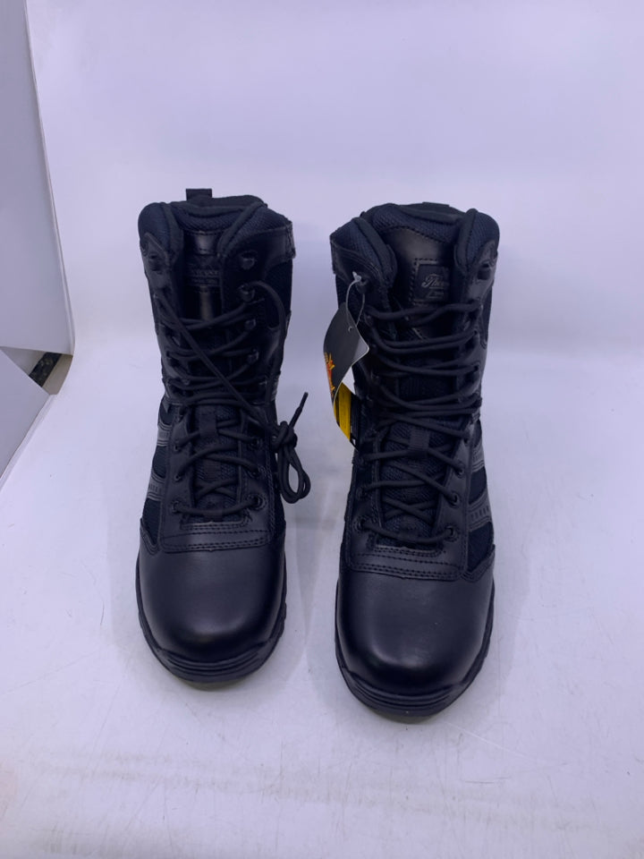 Size 10 Medium Young Men's Boots