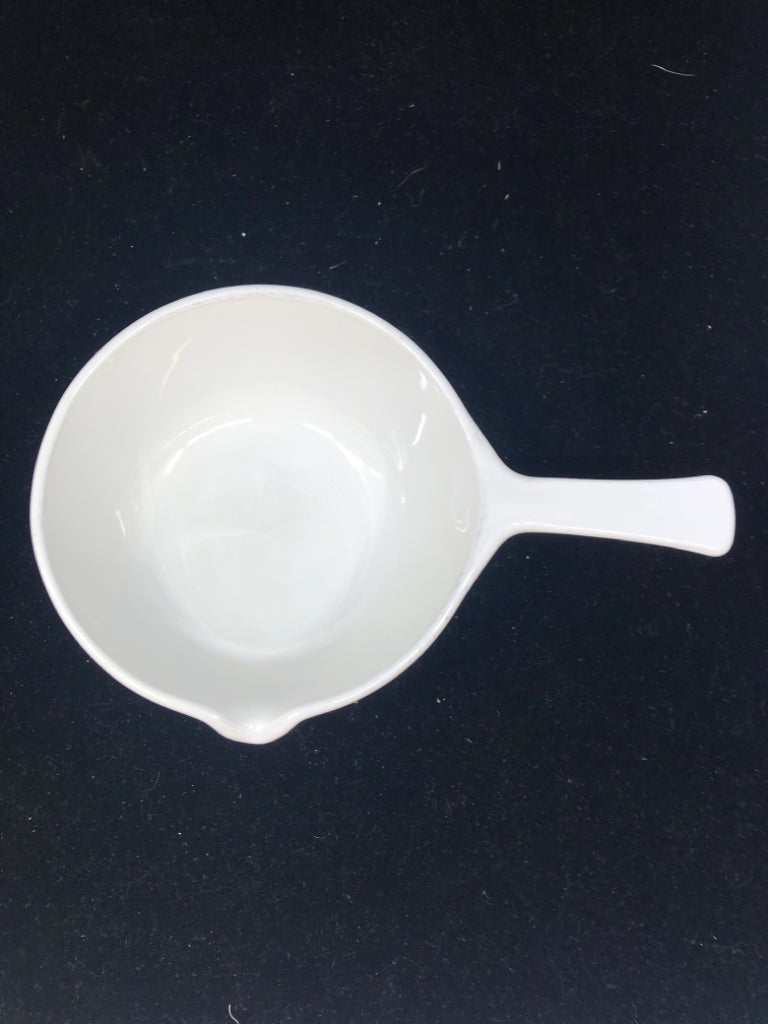 SMALL SAUCE PAN.