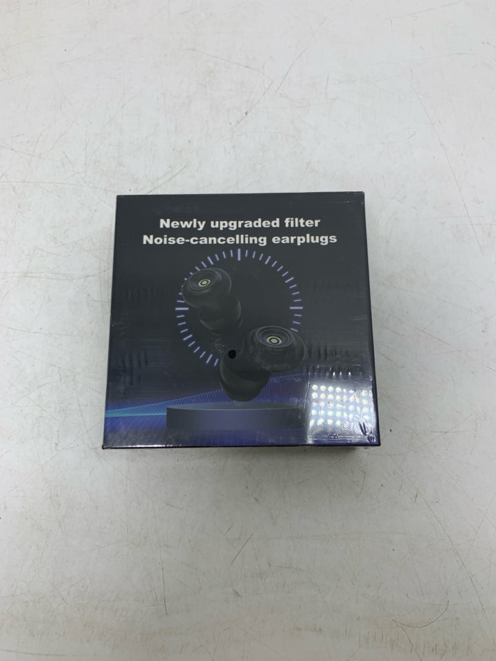 NIB NOISE CANCELING SLEEPING EARPLUGS.