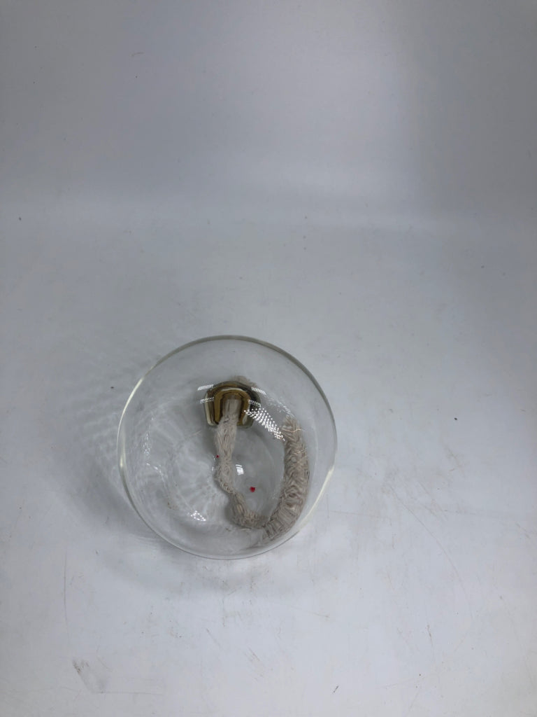 SMALL CLEAR GLASS OIL LANTERN BALL.