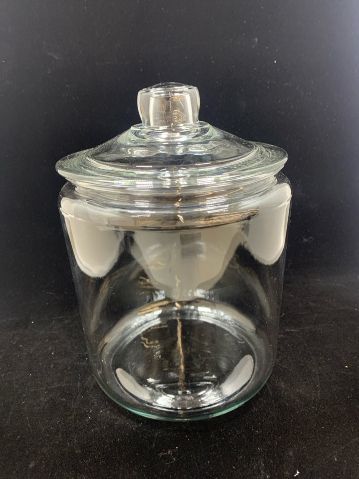CLEAR GLASS CANISTER/ COOKIE JAR.