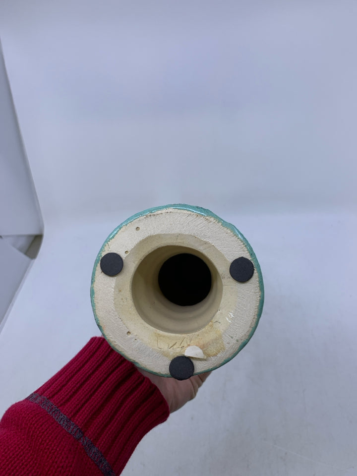 LIGHT BLUE/BROWN CERAMIC TAPER/PILLAR CANDLE HOLDER.