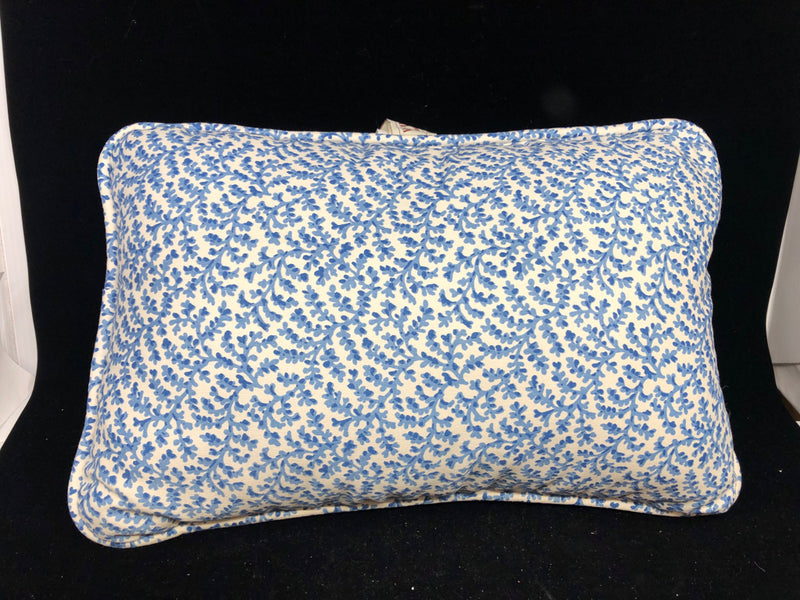 WHITE AND BLUE RECTANGLE PILLOW.