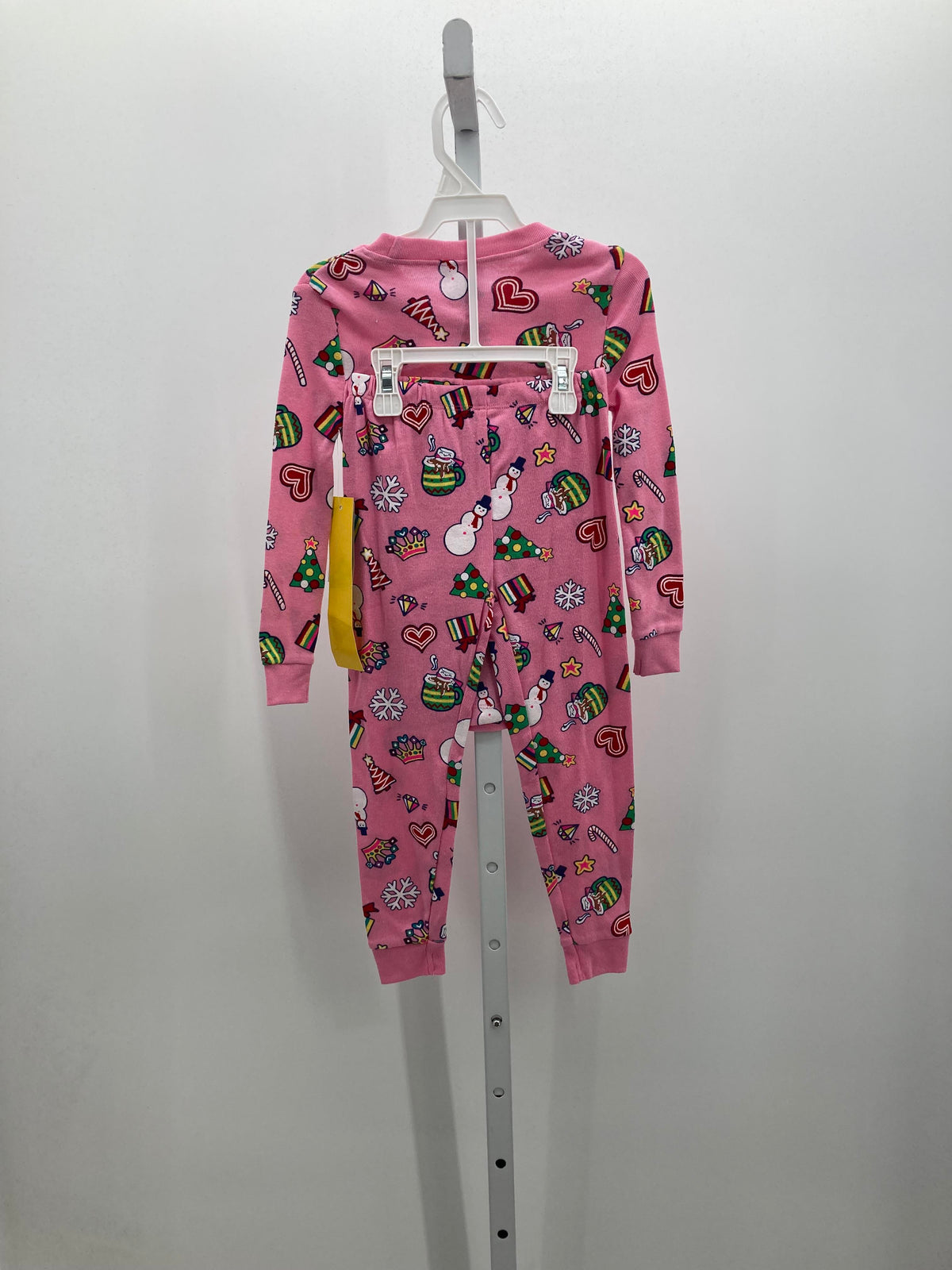 NEW PJS SNOW MEN HEARTS TREES