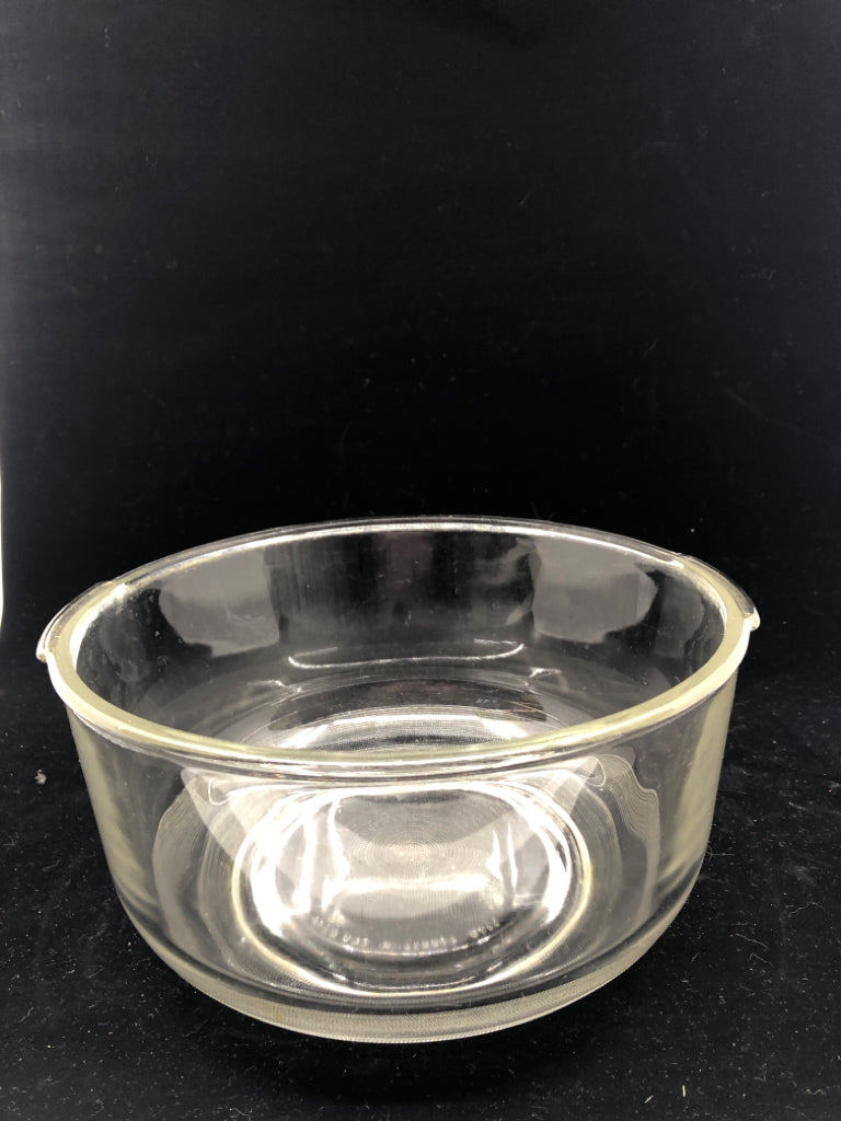 TEXTURED CLEAR GLASS MIXING BOWL.