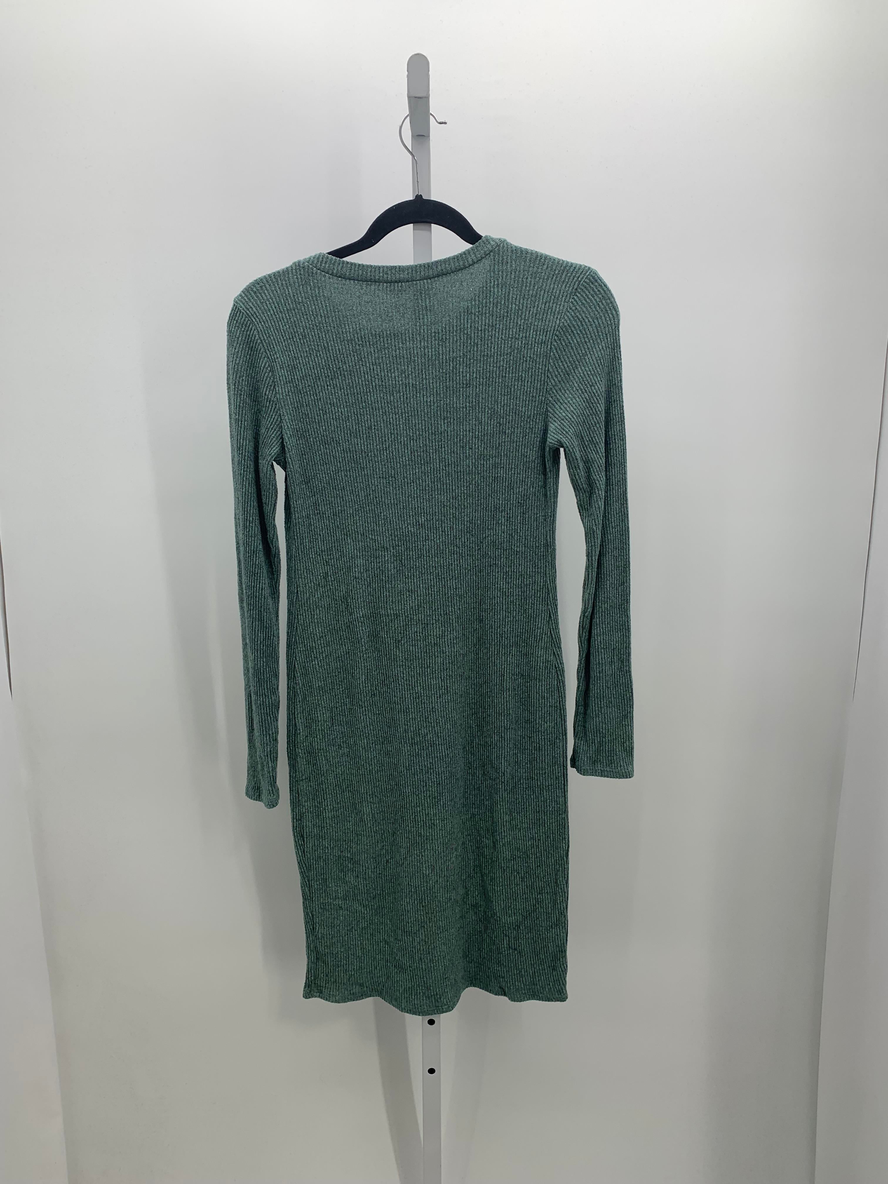Size Small Misses Long Sleeve Dress