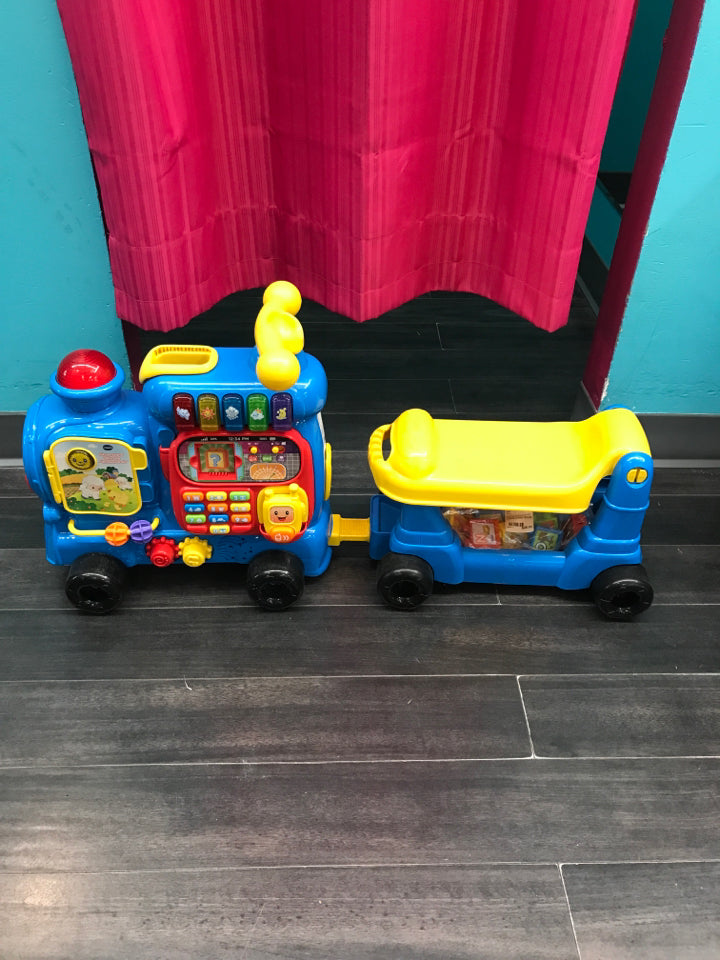 VTech Sit-to-Stand Ultimate Alphabet Train