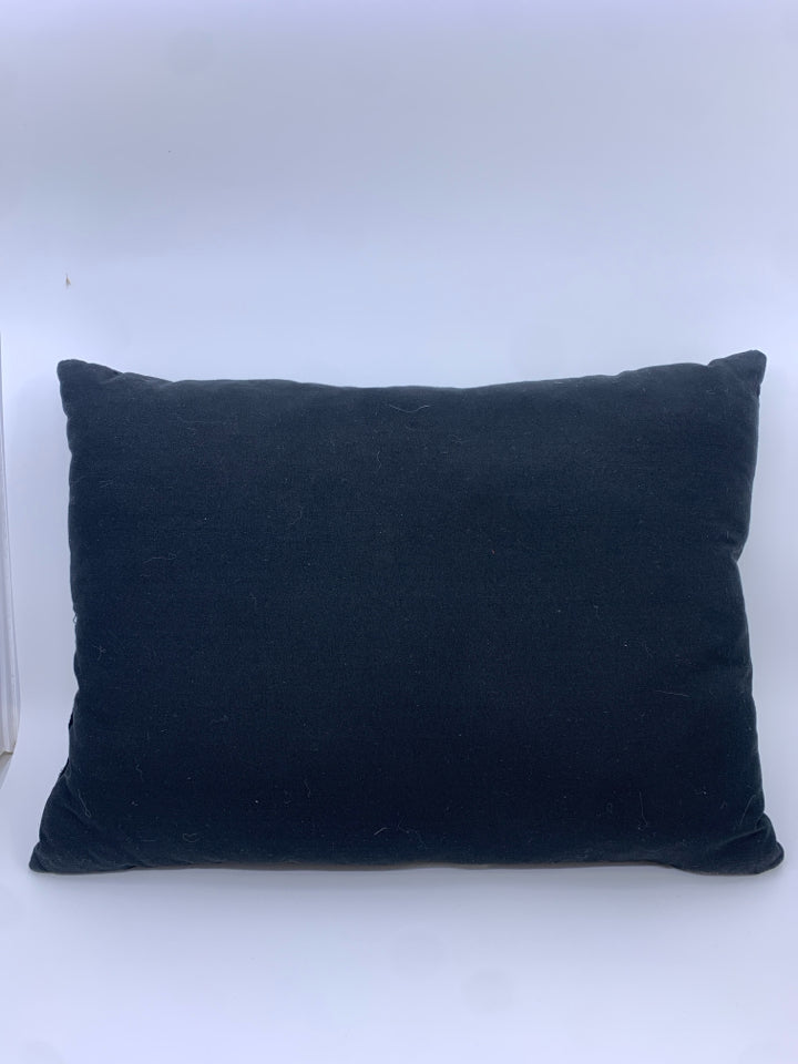 WELCOME TO THE DARK BLACK PILLOW.