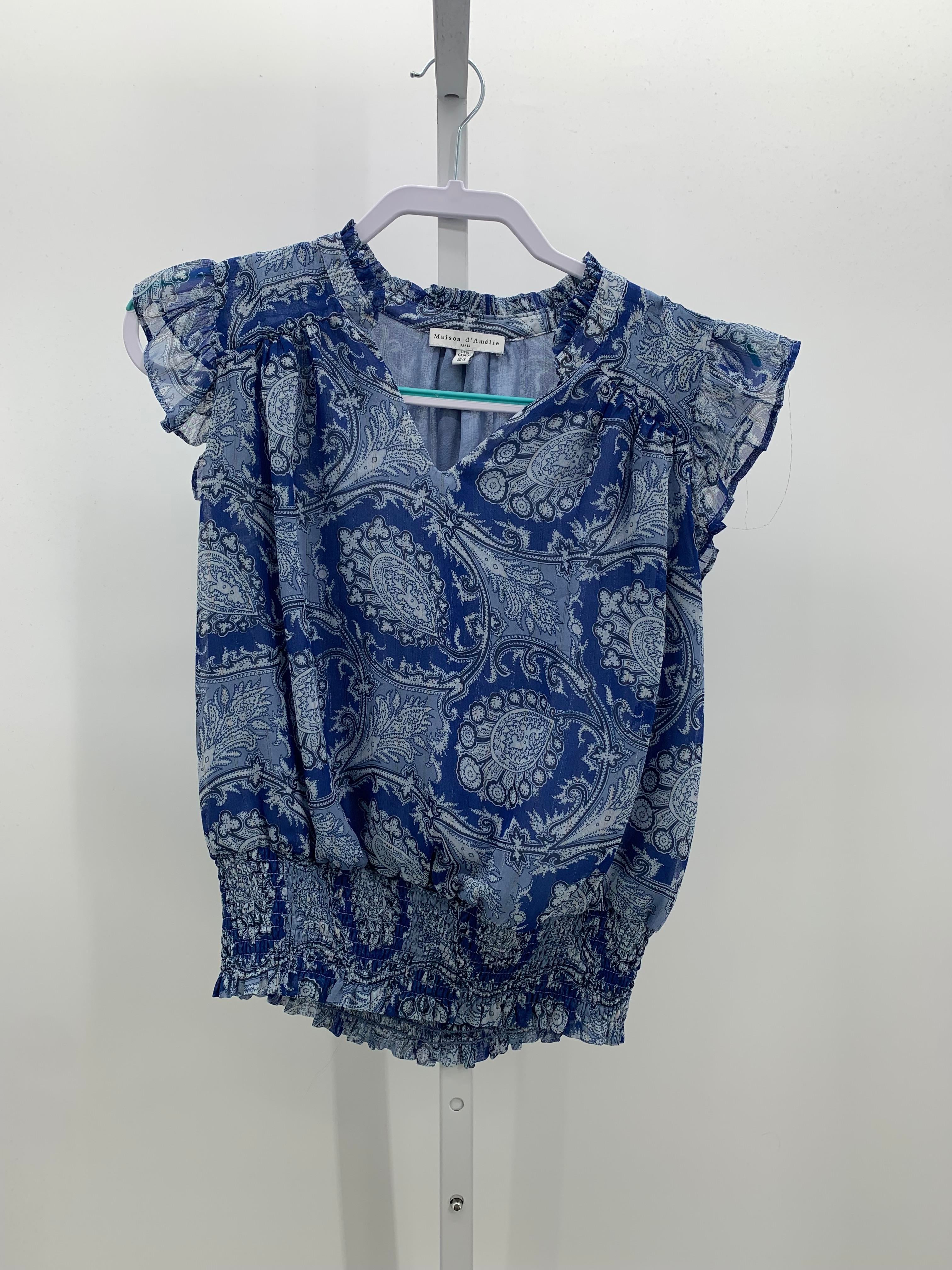 Size Medium Misses Sleeveless Shirt