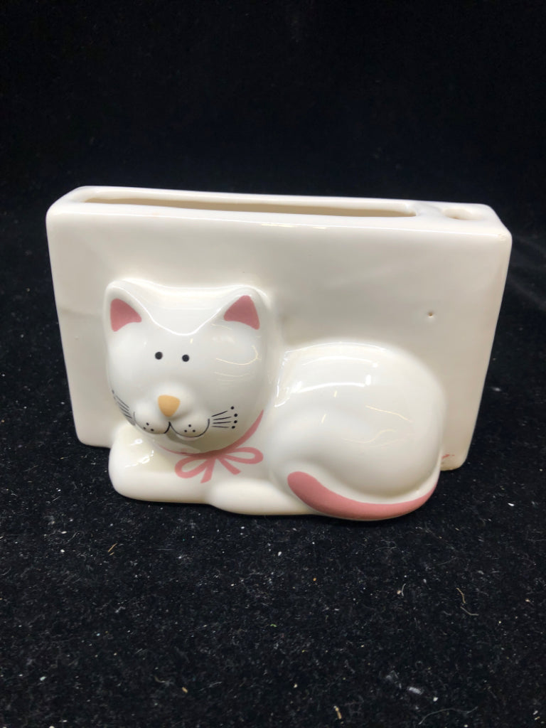 WHITE W EMBOSSED CAT SKINNY VASE.