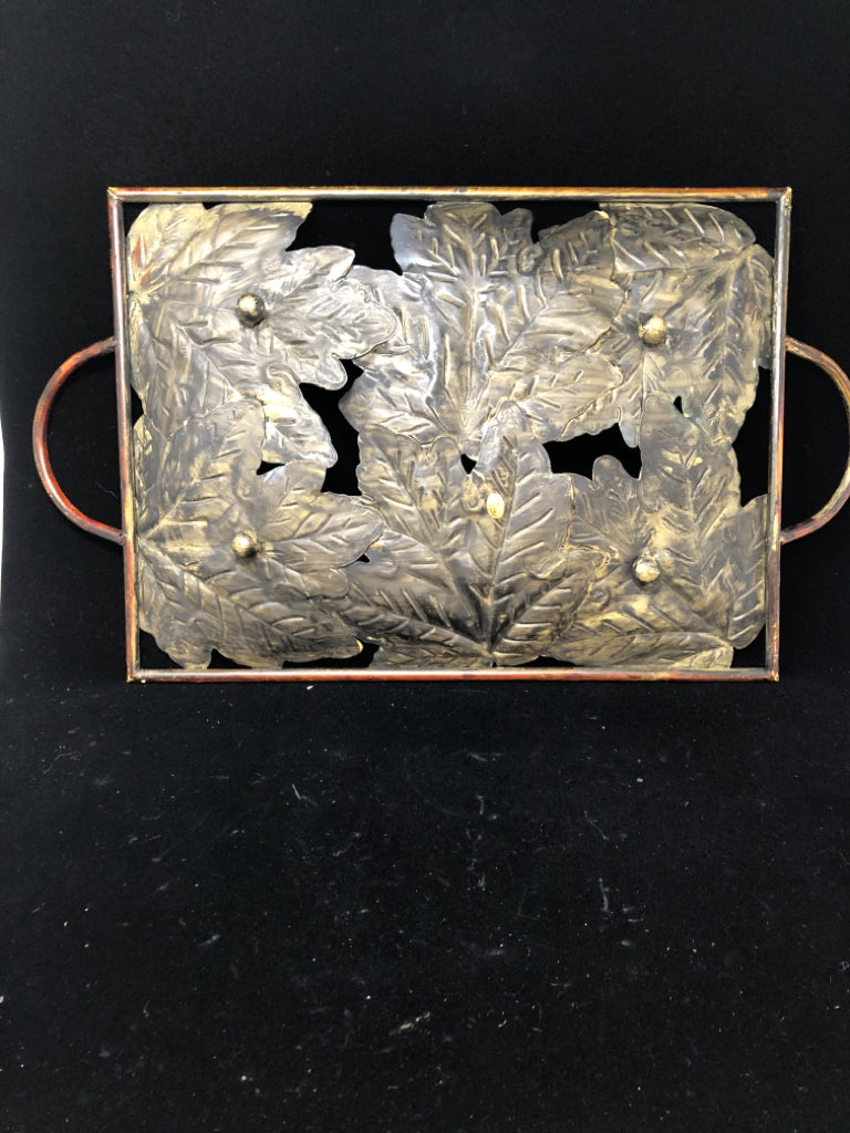 EMBOSSED LEAF TRAY.