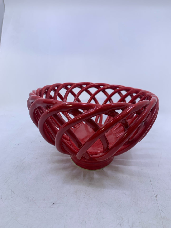 FOOTED RED CERAMIC BASKET OVAL.