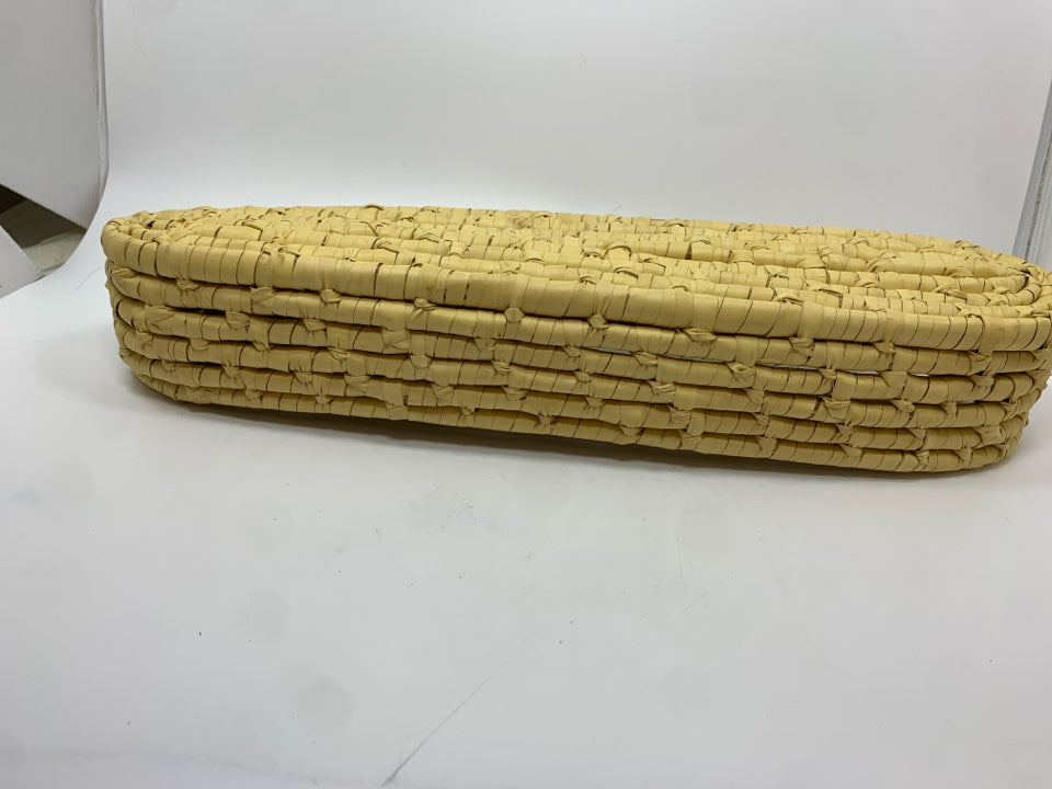 OVAL WOVEN BASKET TRAY.