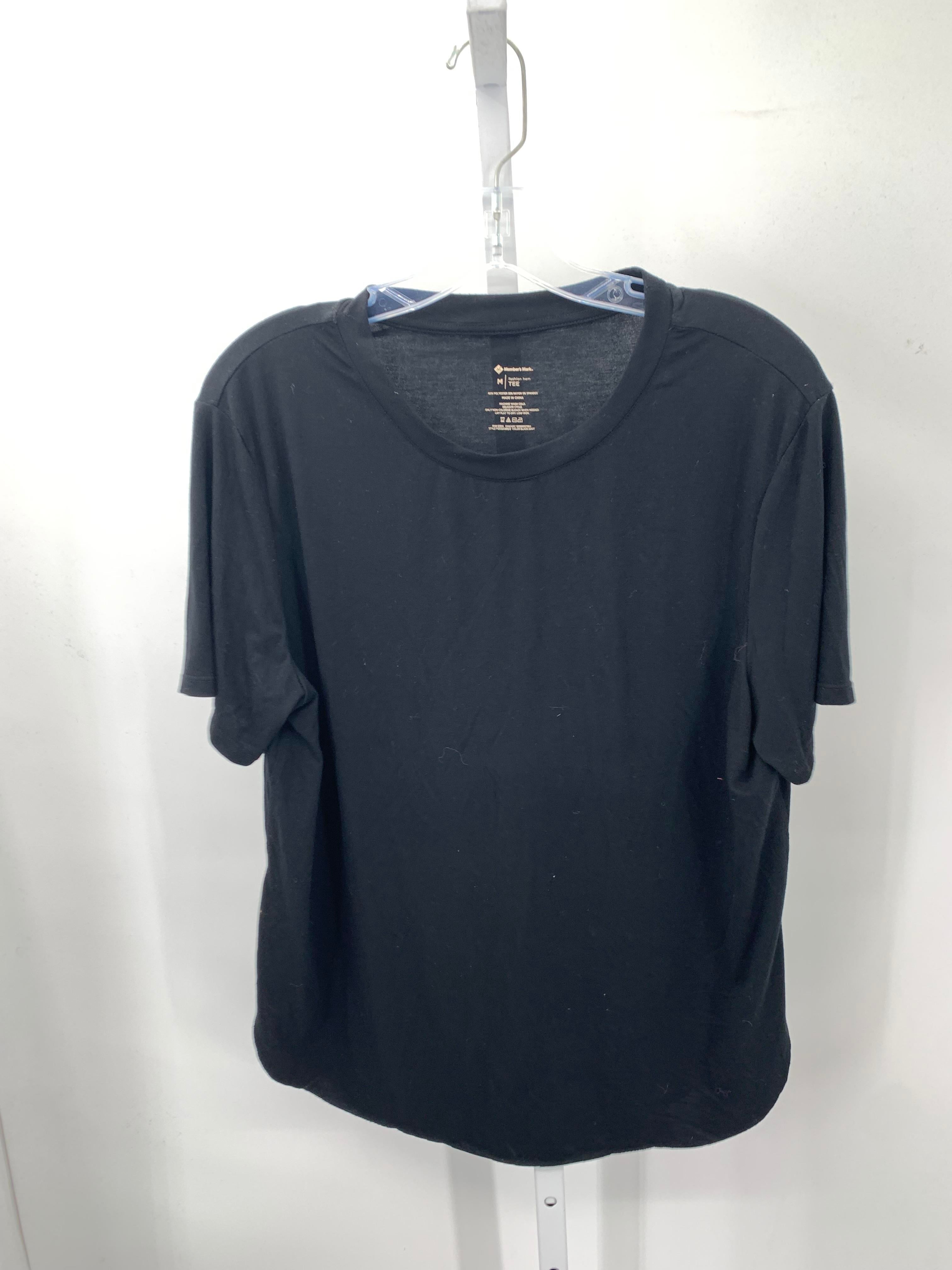 Size Medium Misses Short Sleeve Shirt