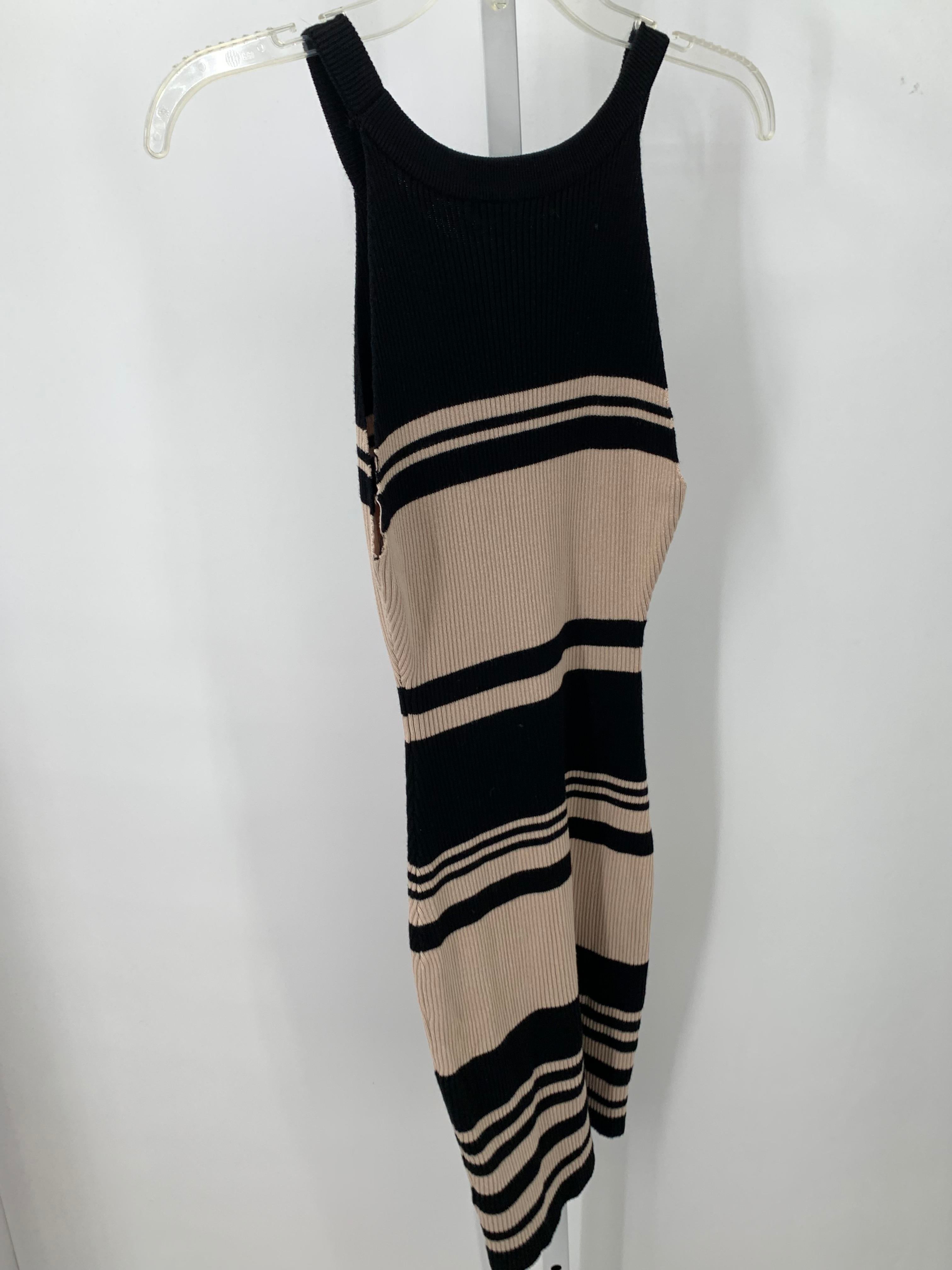 Papaya Size Medium Juniors Sleeveless Dress