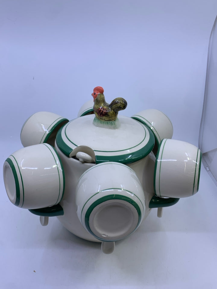 ROOSTER SOUP TUREEN W CUPS.