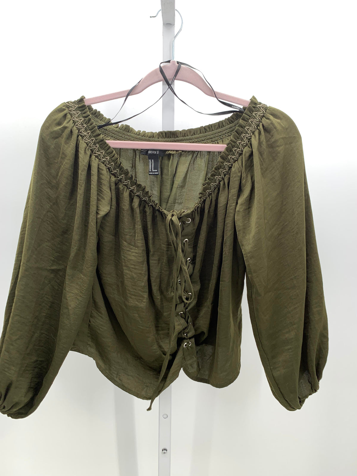 Forever 21 Size Medium Juniors Long Sleeve Shirt