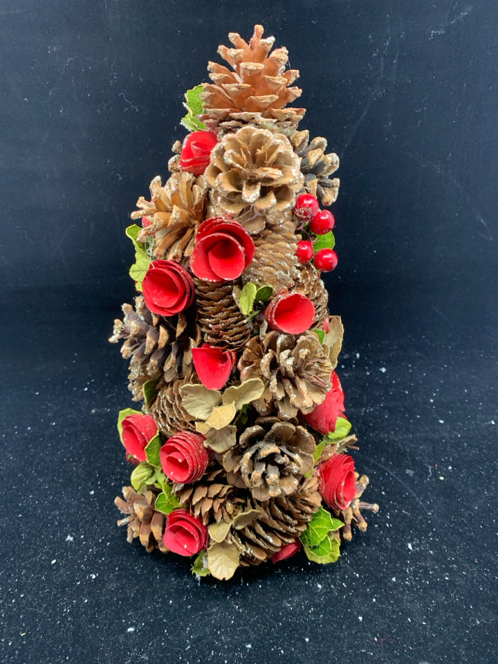 PINECONE TREE TABLE DECOR.