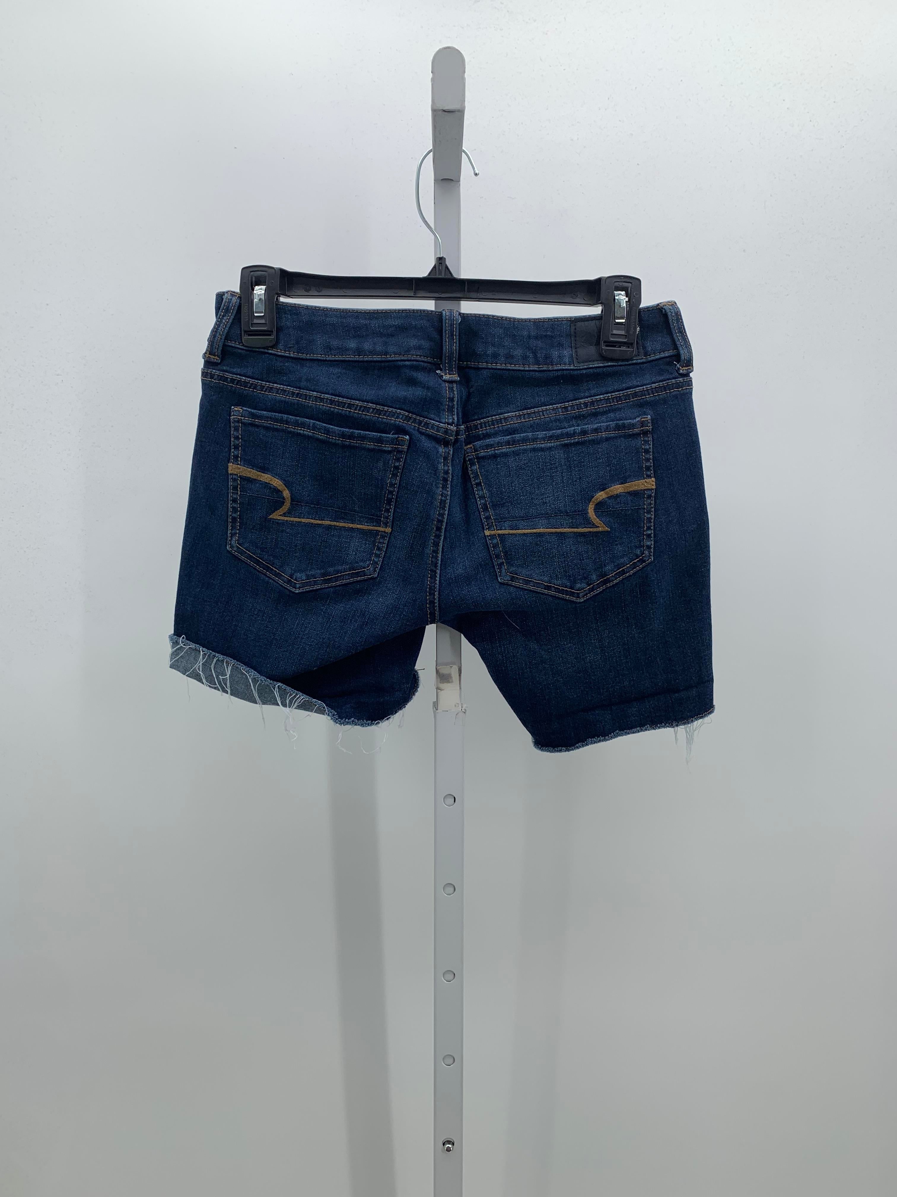 American Eagle Size 2 Juniors Shorts