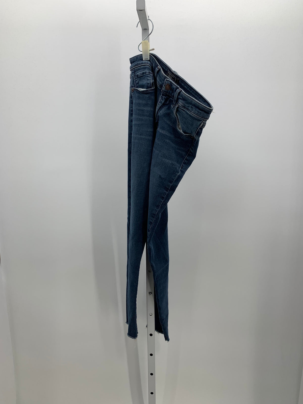 Abercrombie Size 2 Long Juniors Jeans