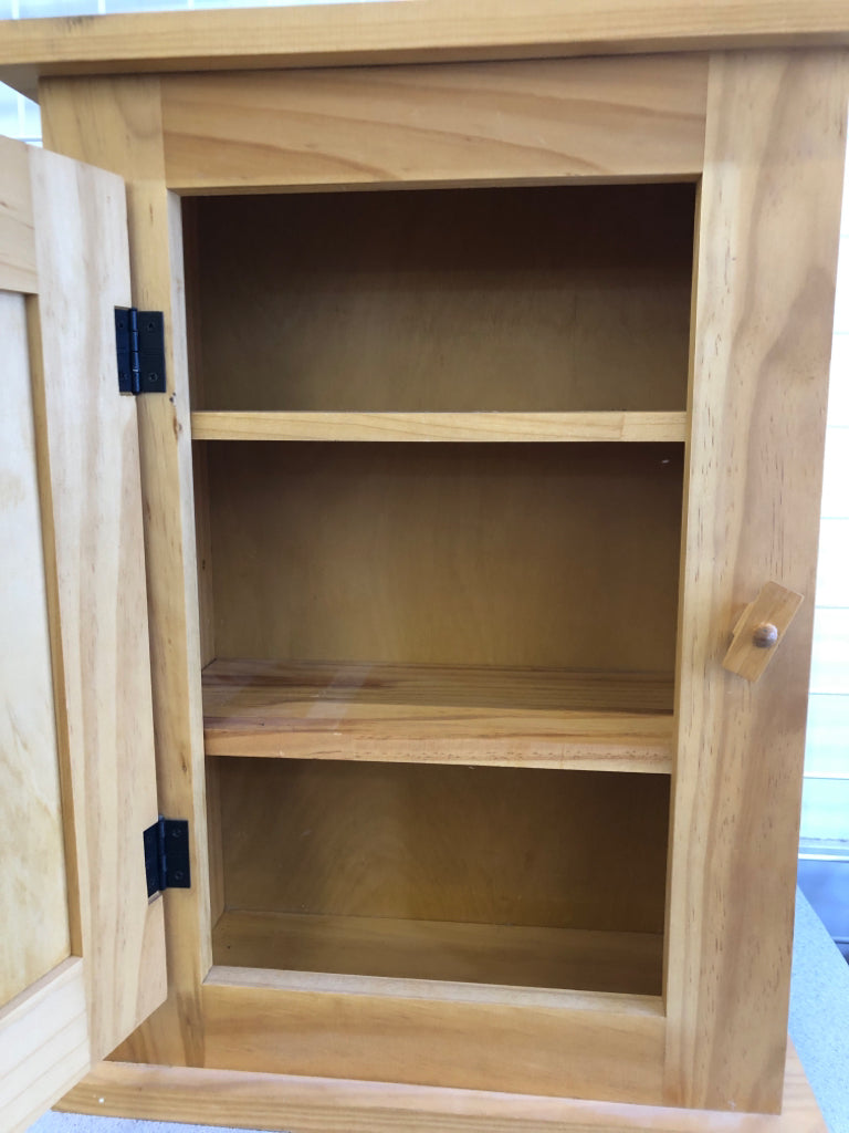 LIGHT WOOD MEDICINE CABINET W/2 SHELVES.