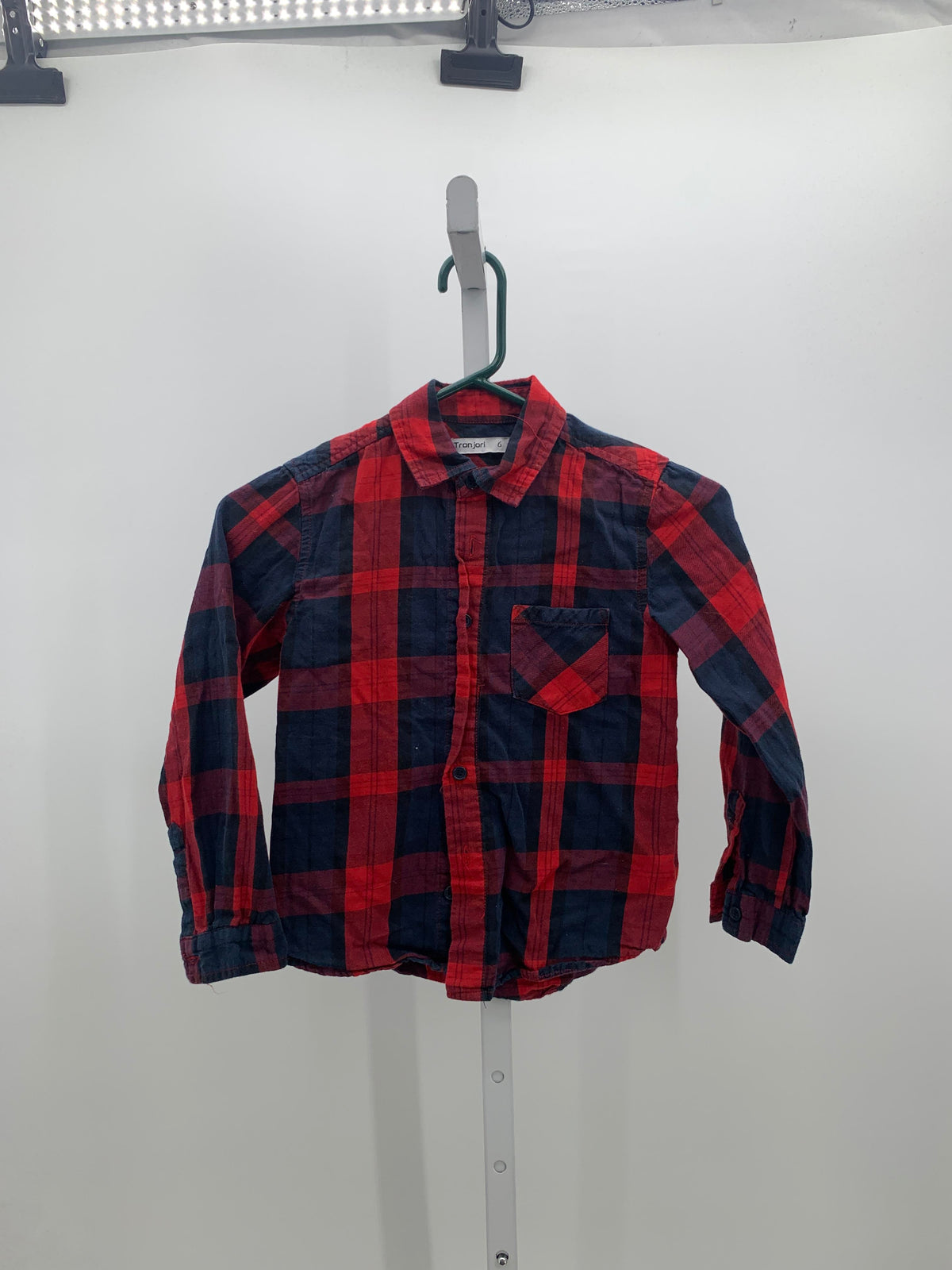 NAVY PLAID BTN DOWN.