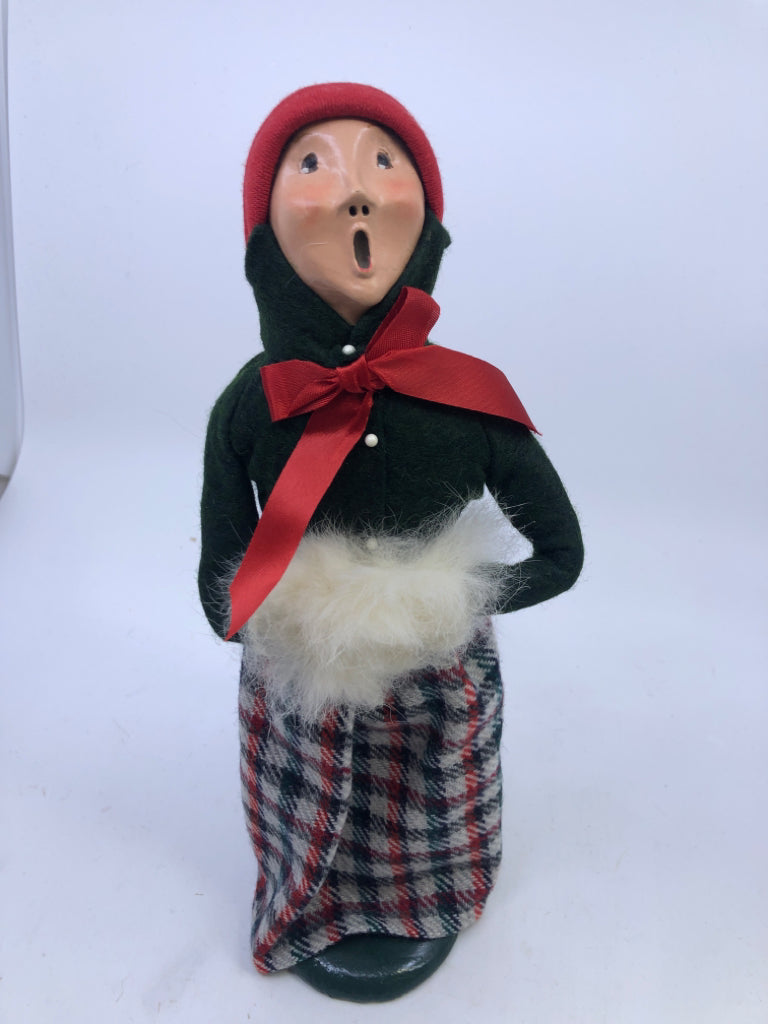 BYERS' CHOICE WOMAN W RED HAT, GREEN COAT, MUFF-1986.
