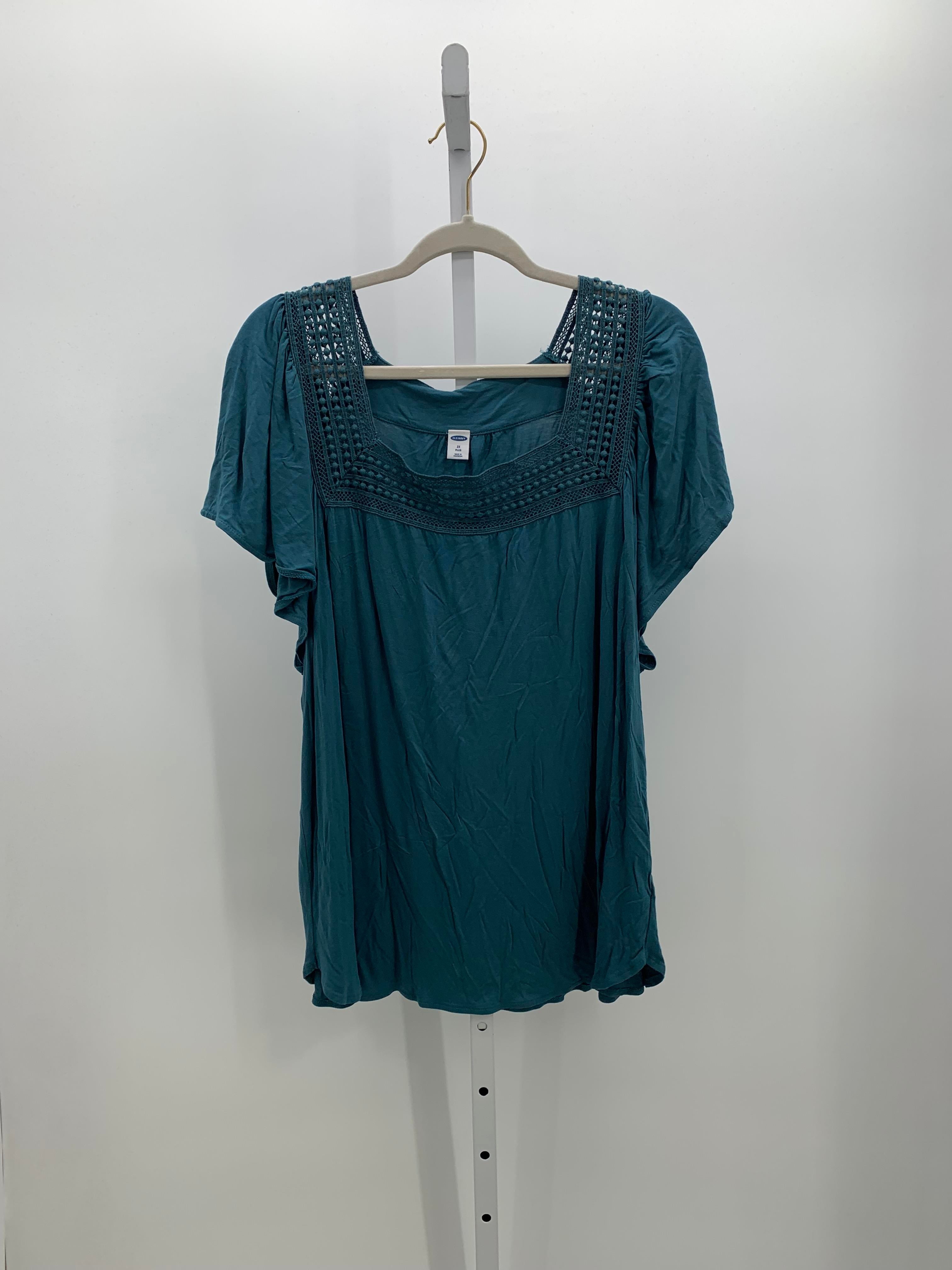 Old Navy Size 2X Womens Short Sleeve Shirt