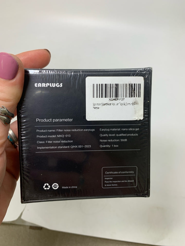 NIB NOISE CANCELING SLEEPING EARPLUGS.