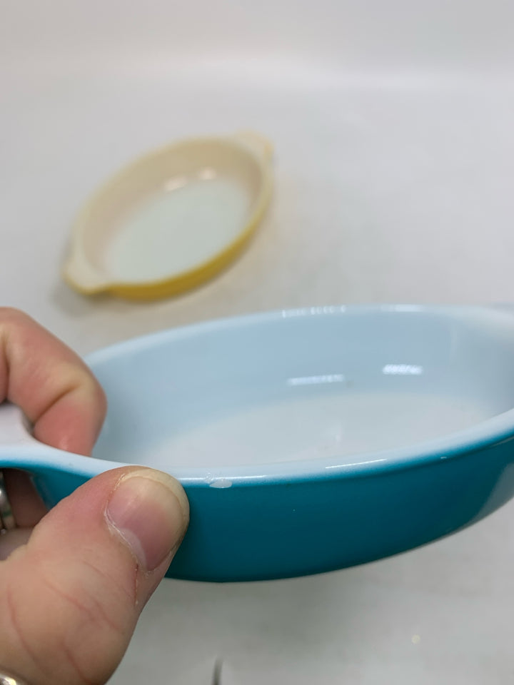 VTG 2  BLUE/YELLOW PIXIE AU GRATIN CASSEROLE DISHES #700.