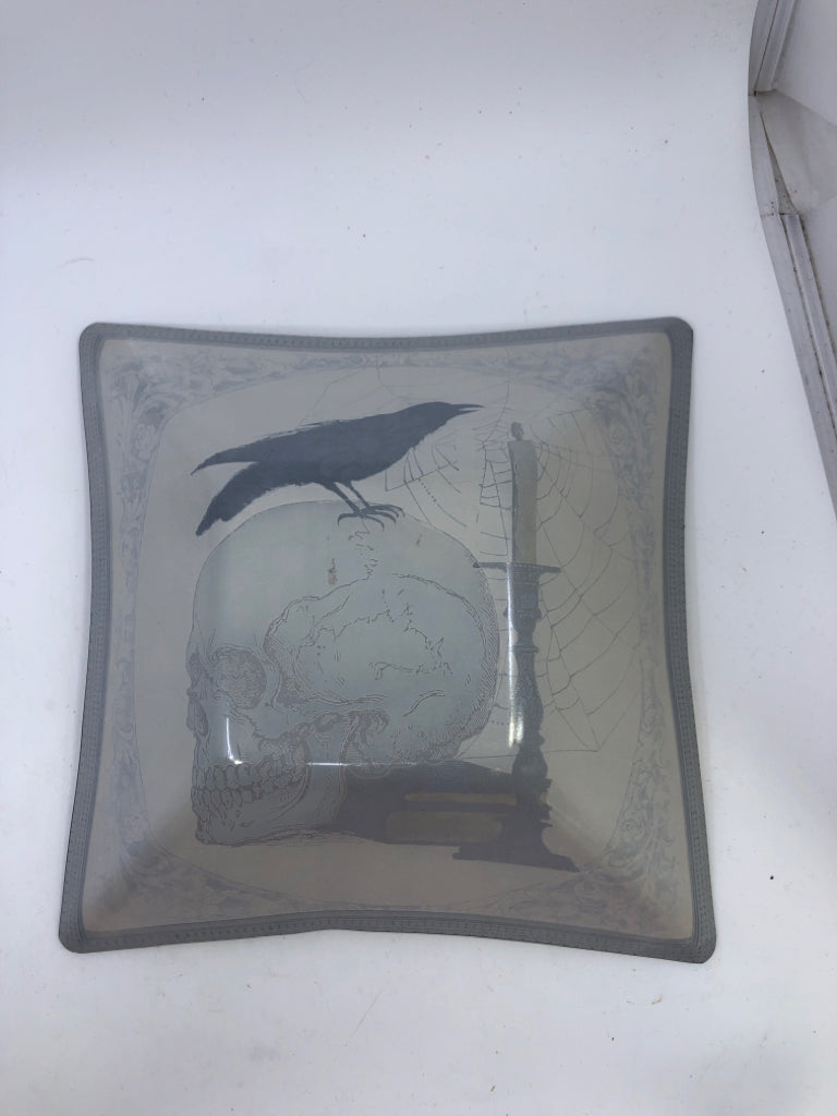 SKULL SHALLOW BOWL.