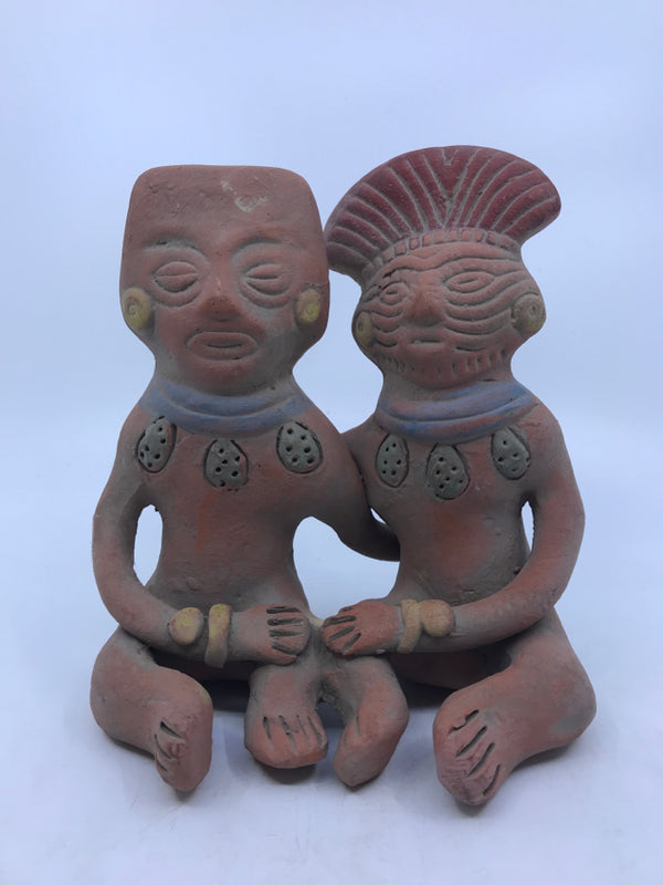CLAY MAYAN COUPLE STATUE.