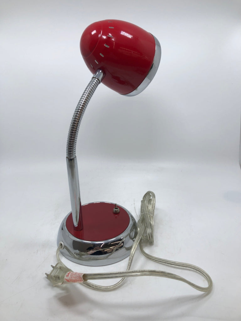 RETRO-STYLE RED DESK LAMP.