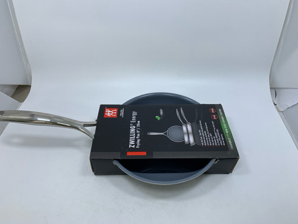 NIP ZWILLING ENERGY FRYING PAN.