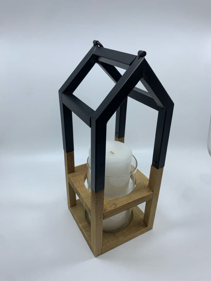 BLACK METAL AND WOOD PILLAR CANDLE LANTERN.