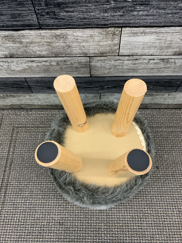 FAUX GREY FUR STOOL.