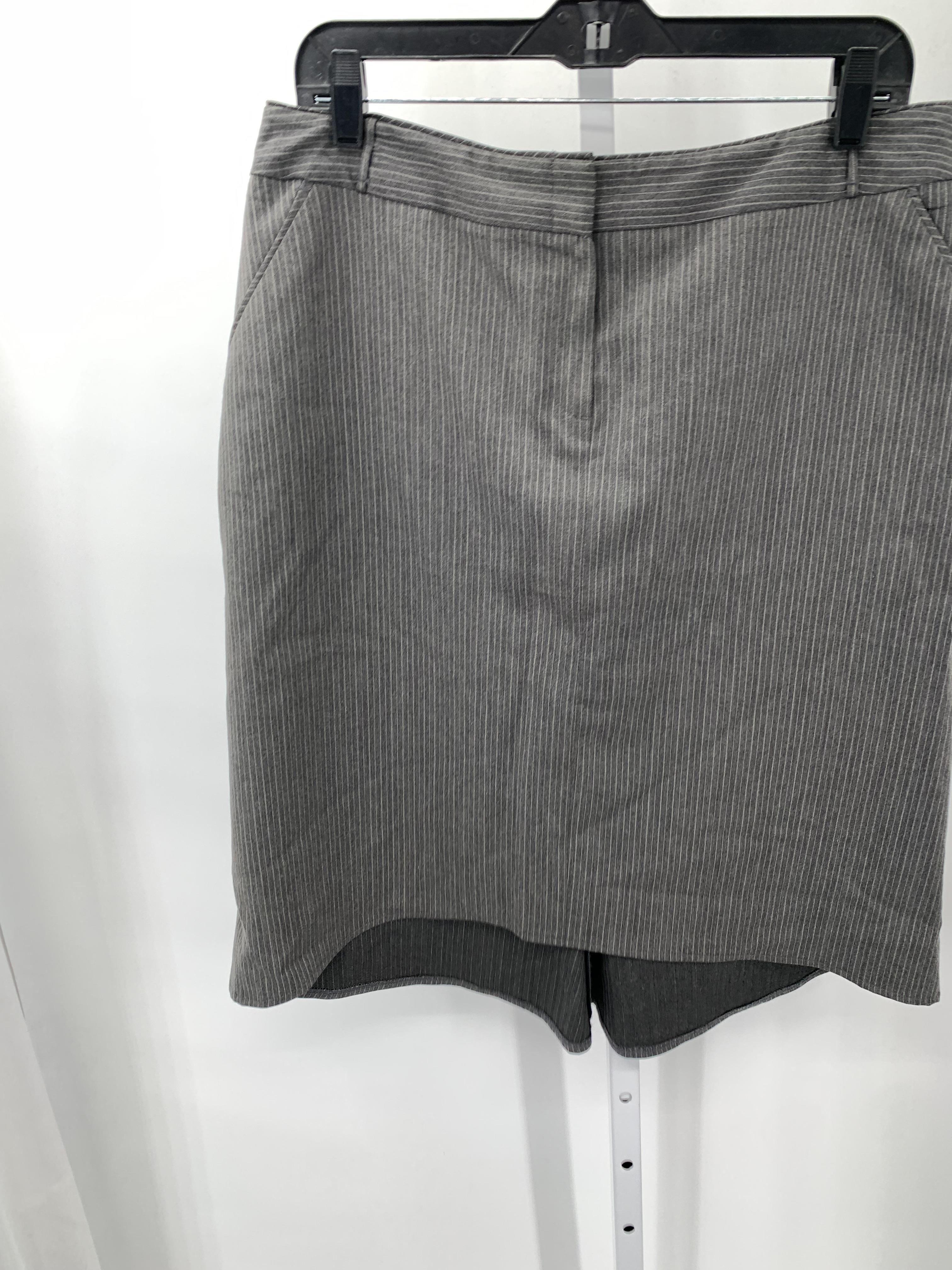 Larry Levine Size 14 Misses Skirt