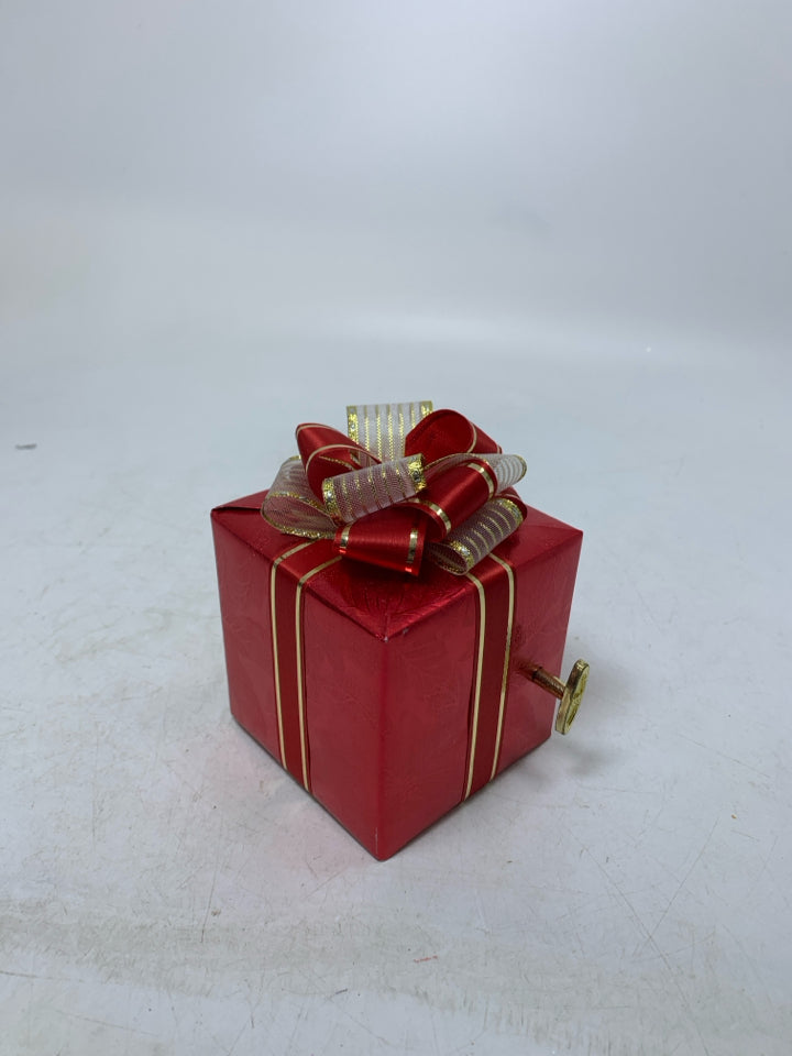 RED WRAPPED PRESENT "WHITE CHRISTMAS" MUSIC BOX.