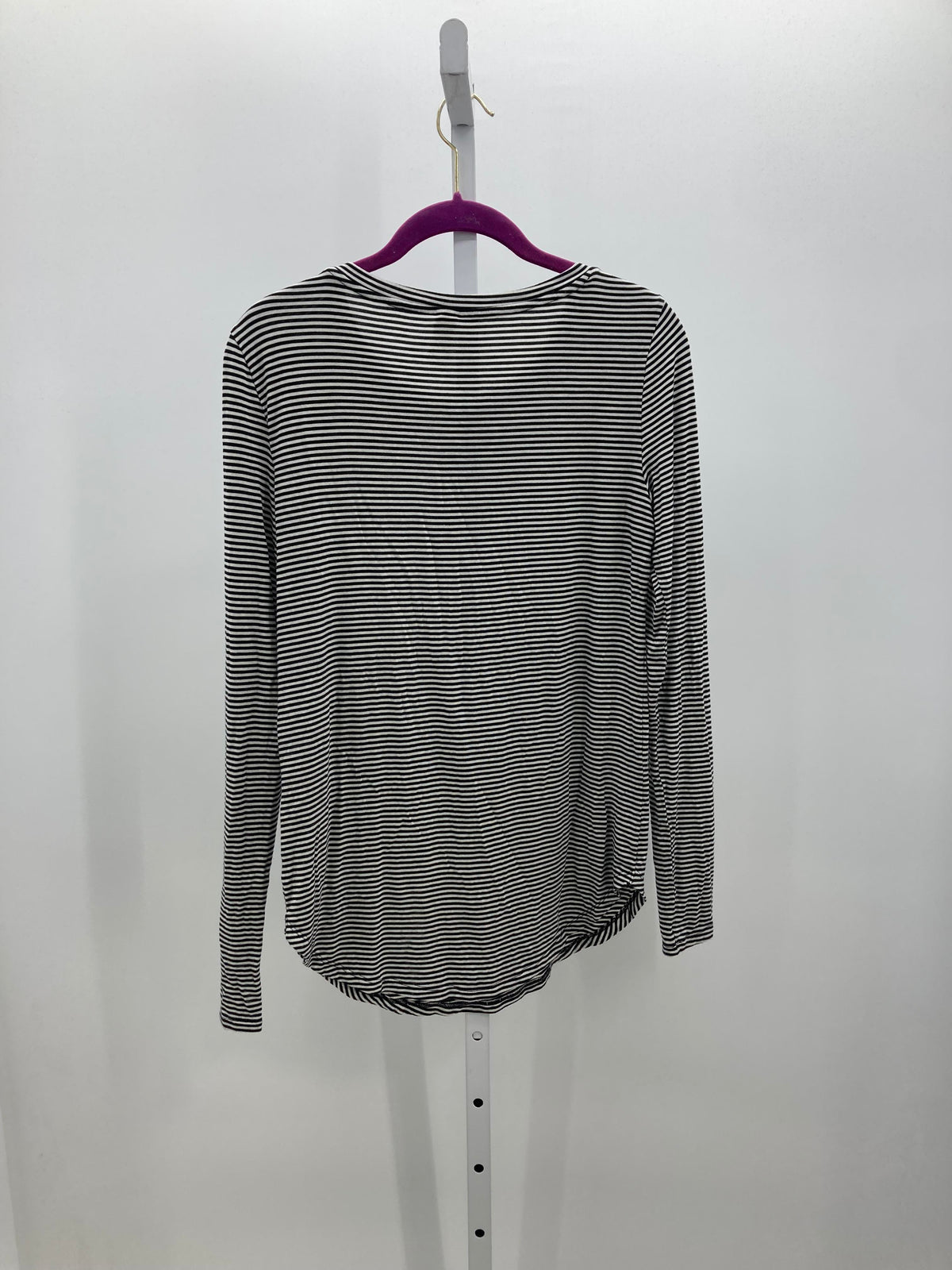 Old Navy Size Medium Misses Long Sleeve Shirt