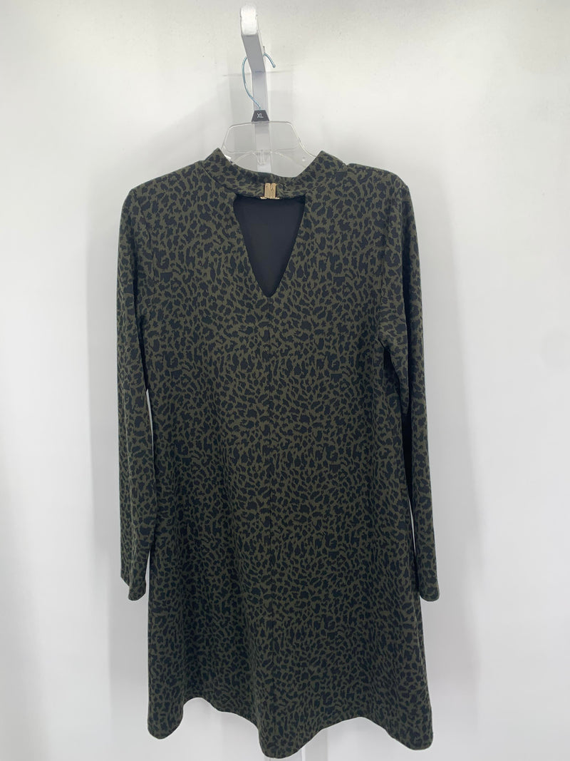 Size Large Misses Long Sleeve Dress