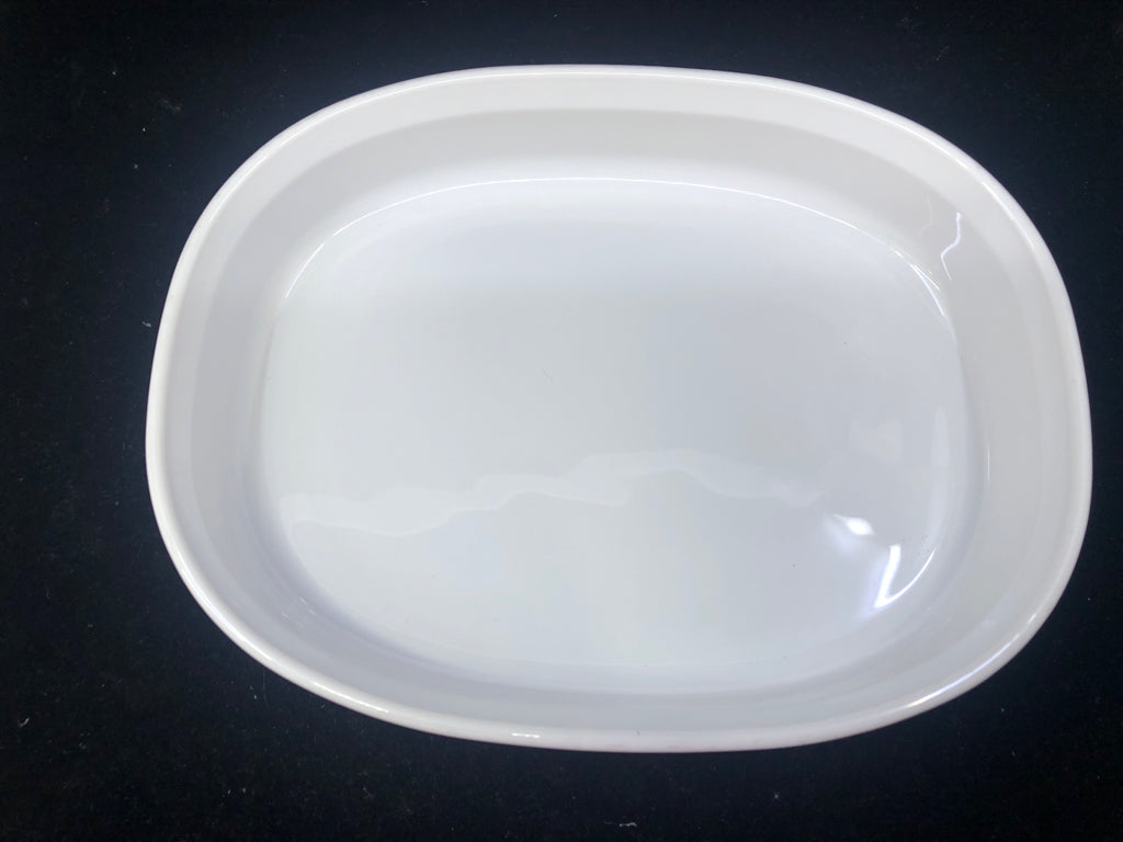 CORNING WARE OVAL WHITE SERVING DISH.