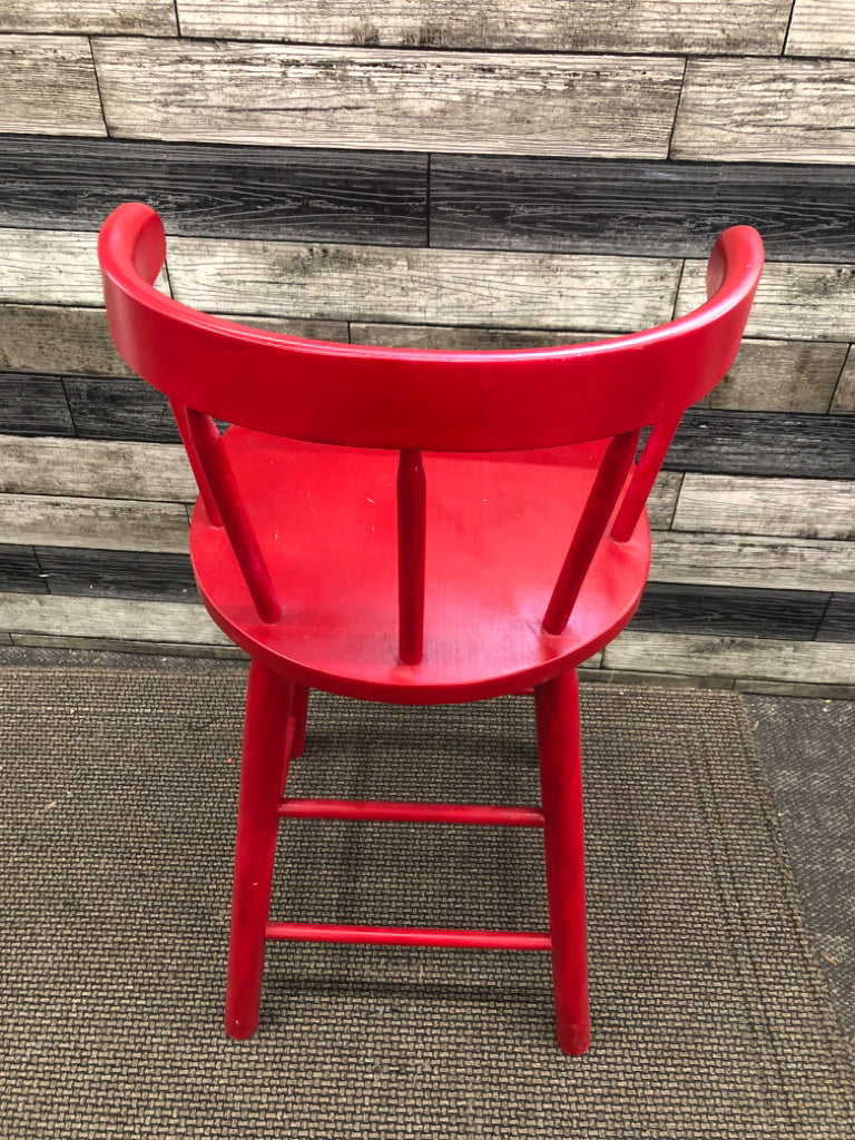 RED PAINTED WOODEN CHILDS CHAIR.