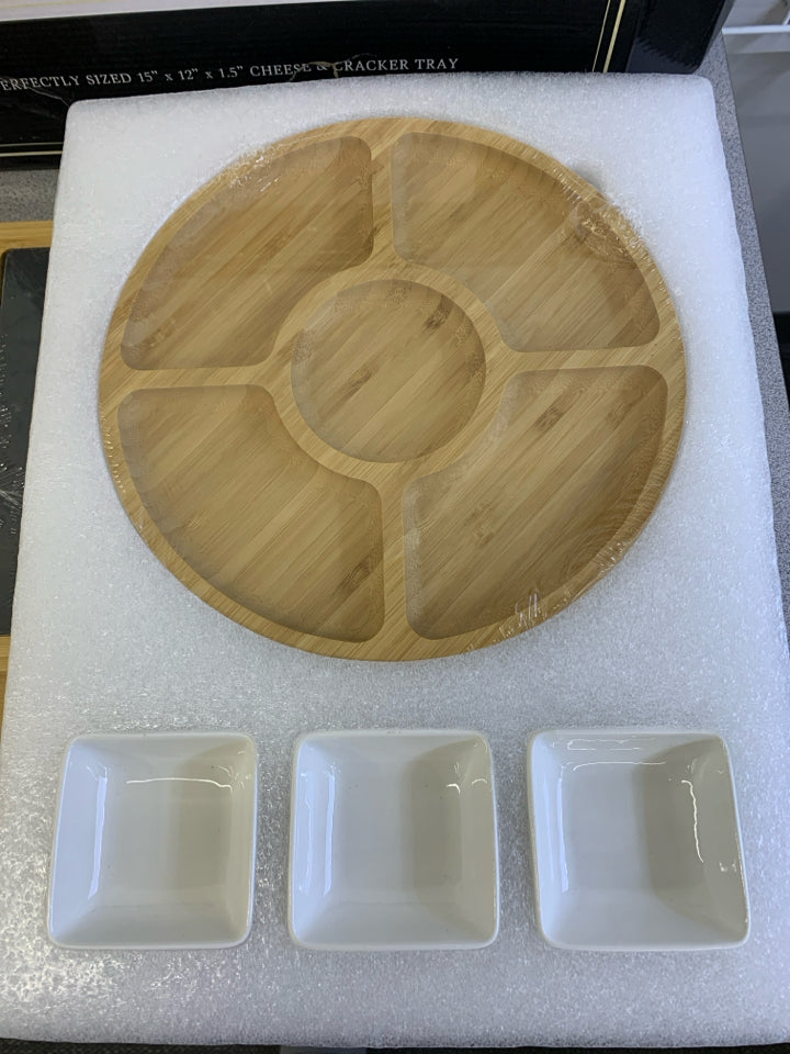 NIB CHEESEBOARD CHARCUTERIE PLATTER & SERVING TRAY SMIRLY.