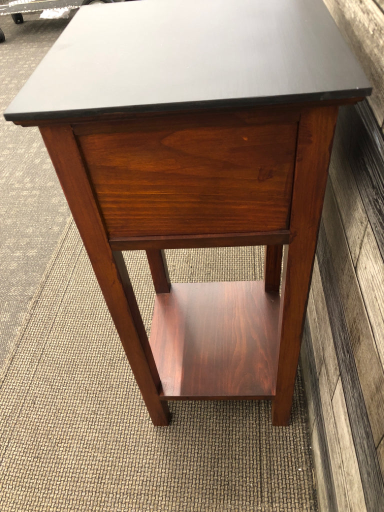 TALL BLACK TOP WOOD BOTTOM SQAURE SIDE TABLE W/ WHITE POLKA DOT KNOB.