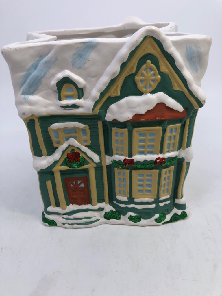 CERAMIC HOLIDAY HOUSE BAG DECOR.