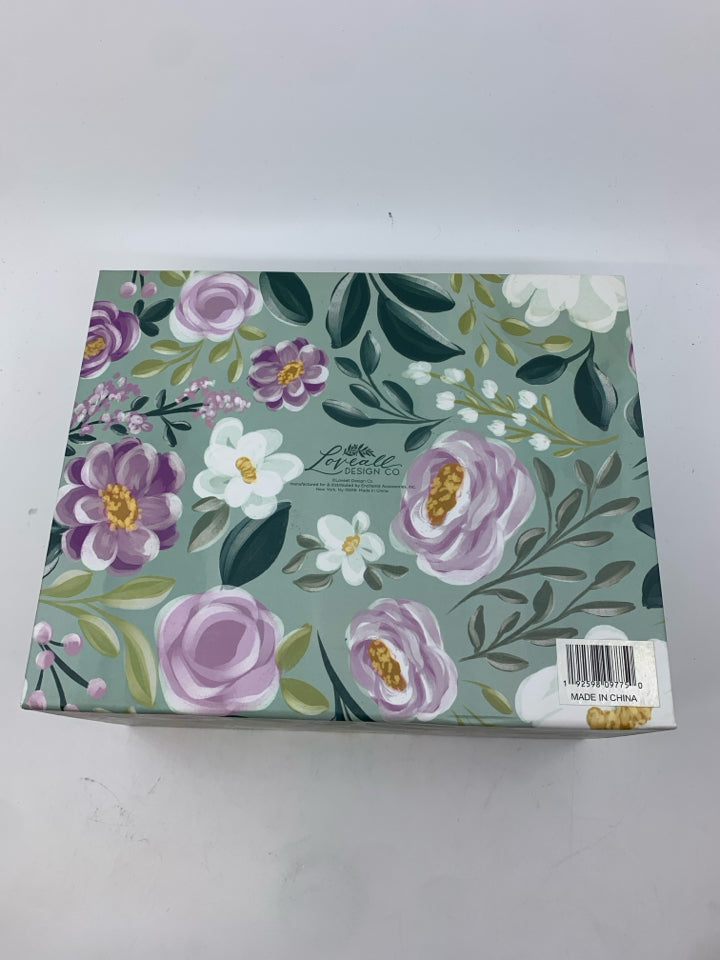 PURPLE FLORAL GIFT BOX.