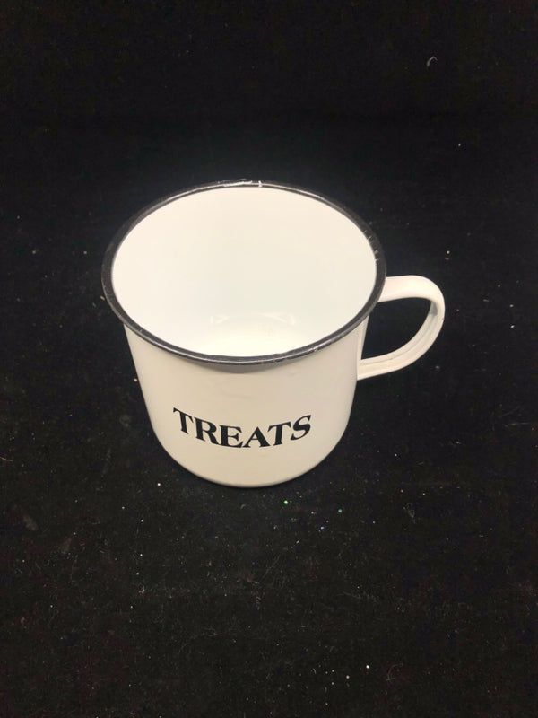 WHITE LARGE MUG "TREATS" 4.