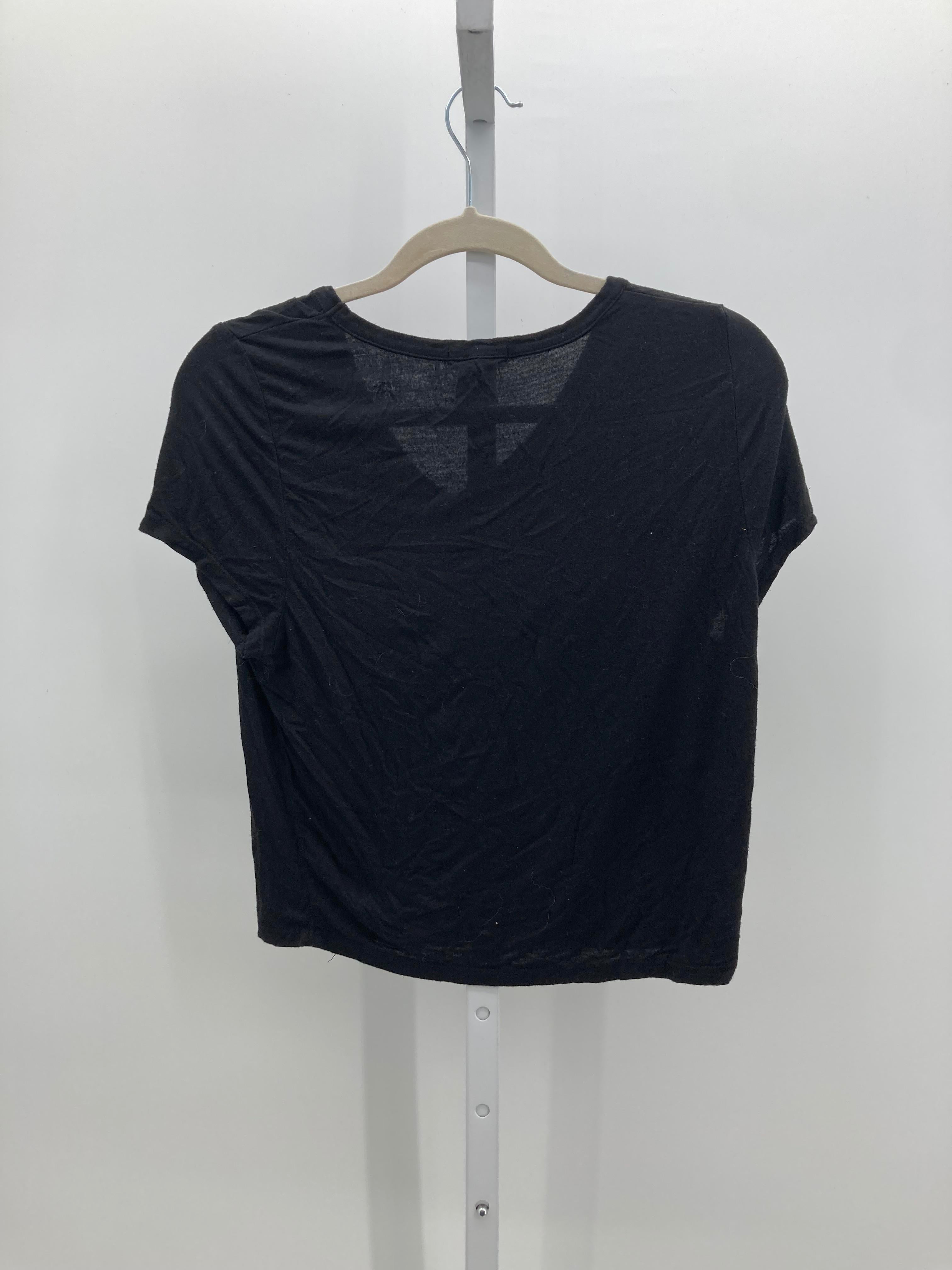 Olivia Rae Size Medium Juniors Short Sleeve Shirt